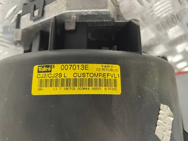 Matkustamon tuuletin OEM 23666710 Opel Vectra C:lle image 5