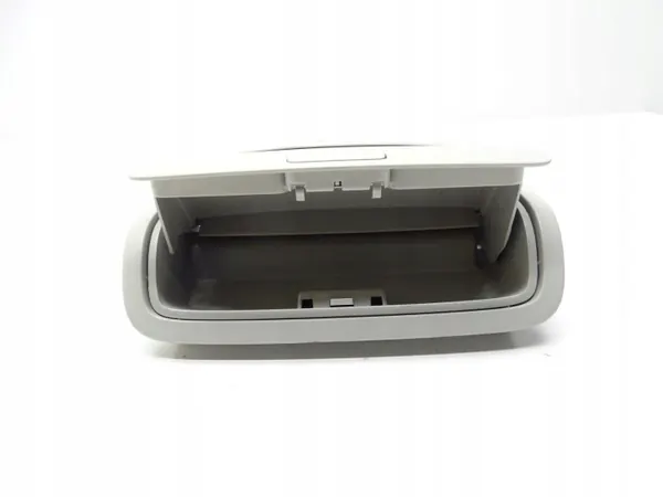 OEM 1K0868837E Luz de Cabina para VW Scirocco III image 4