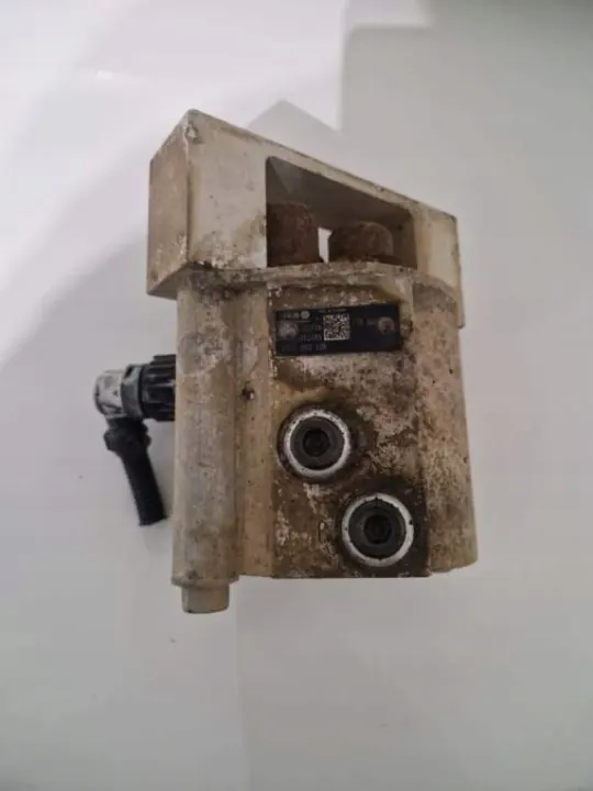 Bloque de válvula de control OEM 22822219 Volvo Renault image 3