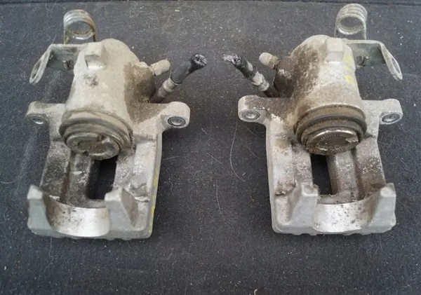 Remklauw achter links/rechts Audi A3 8L Lift image 2