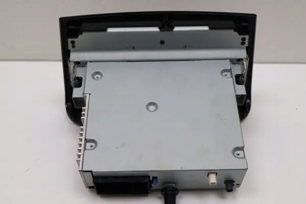 Rádio Lancia Ypsilon OEM '07357167520 - Usado image 10