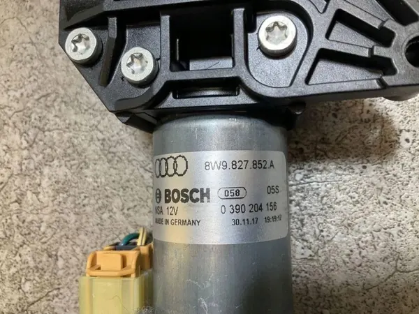 OEM 8W9827852A Elektrischer Heckklappenaktor Rechts image 3