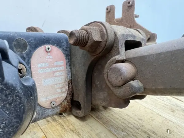 Barre de remorque Mitsubishi Lancer VIII OEM MMAUTKO21039 image 4