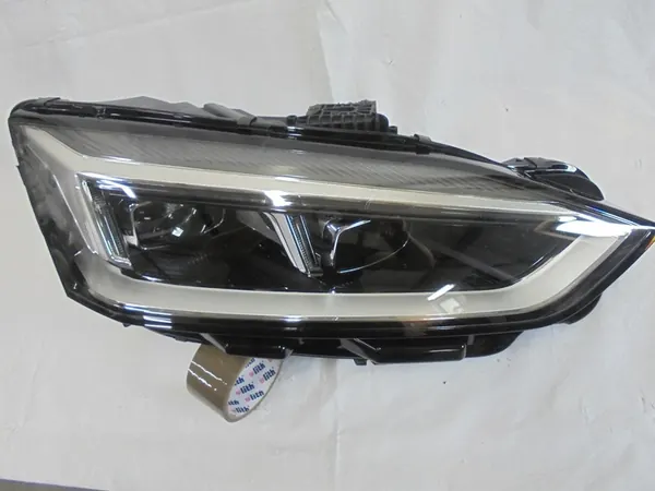 AUDI A5 B9 Faro Derecho Full LED 8W6 image 2