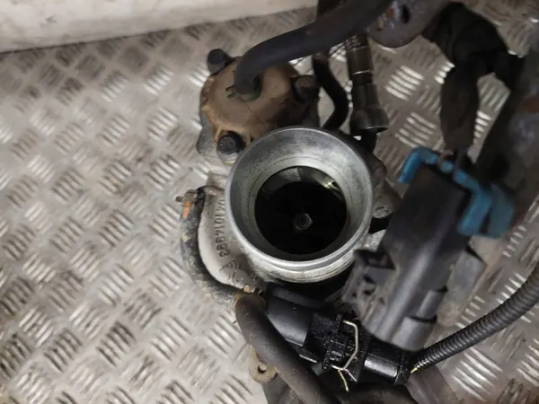 Opel Insignia A 2013 Turbocompresor OEM 12634179 image 4