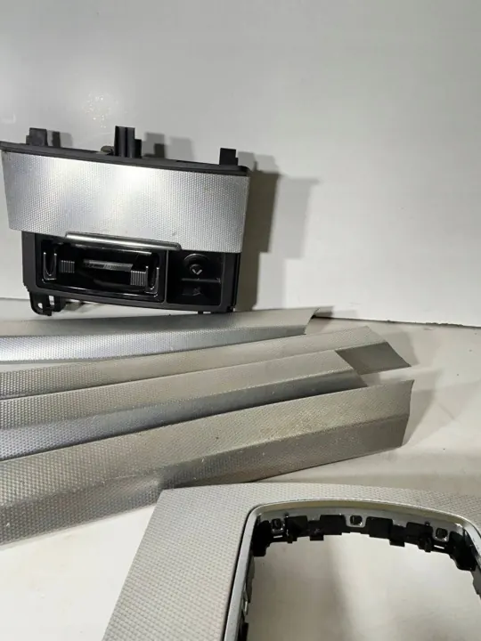 Audi Q7 2009 Aschenbecher Tunnelverkleidung OEM 17544446460 image 3