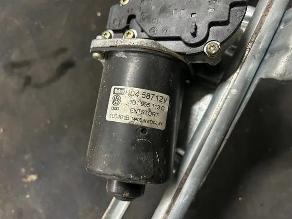 Pyyhkijän mekanismi moottori Audi A6 C5 image 5