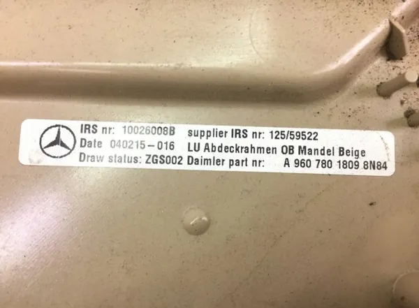 OEM A9607801809 Mercedes-Benz Rodillo de techo image 6