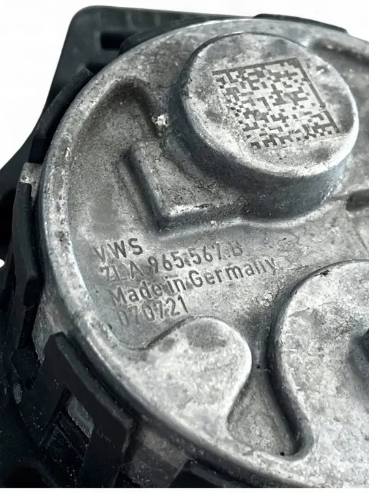 VW MULTIVAN T7 Vattenpump 7LA965567B image 2