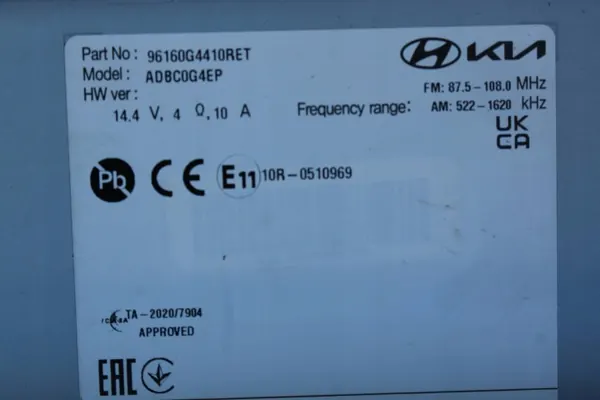 Hyundai OEM RADIO96160G4410 GPS radio voor i30 III image 6