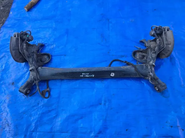 OEM QASHQAI 2 II J11 LIFT 1.2 DIG Bakaxelbalk image 2