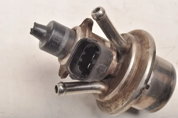 Inyector AdBlue BMW X6 F20 F22 F10 F30 F31 8514448 image 2