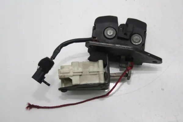 Fecho de porta-malas OEM ZAMKE KLAPY BAGAŻNIKA Alfa Romeo GT image 3
