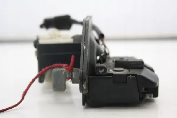 Fecho de porta-malas OEM ZAMKE KLAPY BAGAŻNIKA Alfa Romeo GT image 6