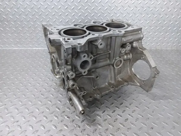 Bloc moteur d'occasion OEM 2111007500 pour Hyundai Bayon image 2
