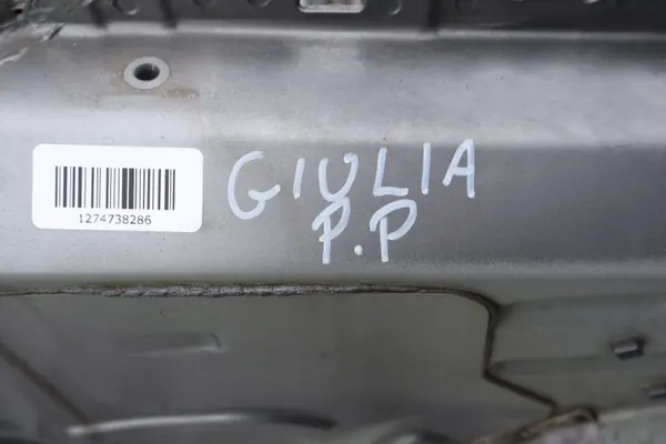 Alfa Romeo Giulia höger framfjärdedel OEM 1274738286 image 5