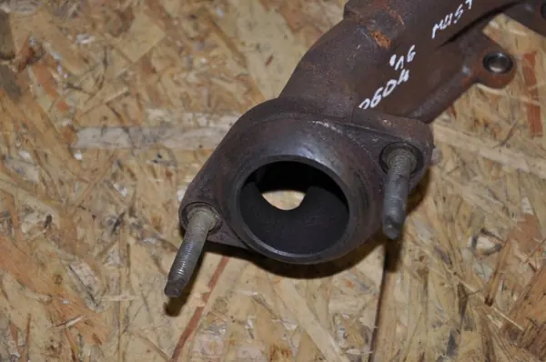 Pakoputken keräin OEM BX2E9430BC Ford Mustang image 3