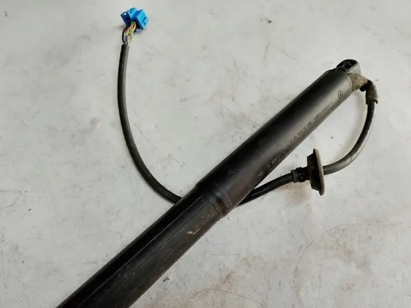 MERCEDES BAGAGELOPPDÄMPSYSTEM A1668901130 image 4