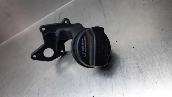 Bouchon de remplissage d'huile 074115308D VW LT 35 2.5 SDI 97R image 2