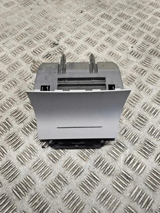 Tablette cendrier d'occasion OEM 1Z1 863 077 A Skoda Octavia 2 image 2