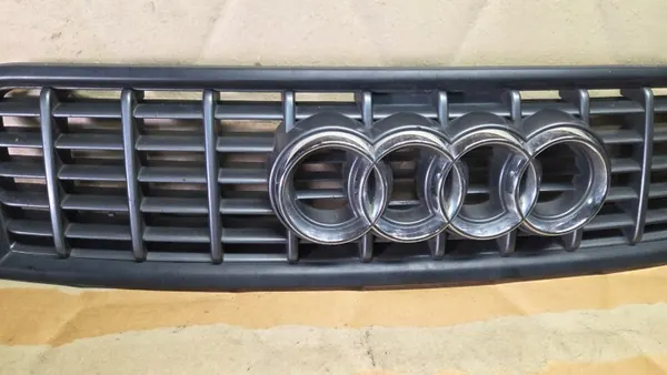 Audi S4 B6 Kühlergrill OEM 8E0853651D - Gebraucht image 4