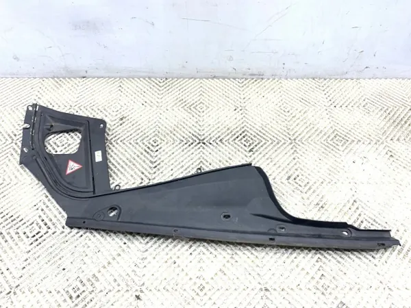 Vasen lokasuojus OEM 7019803 BMW F10:lle image 2