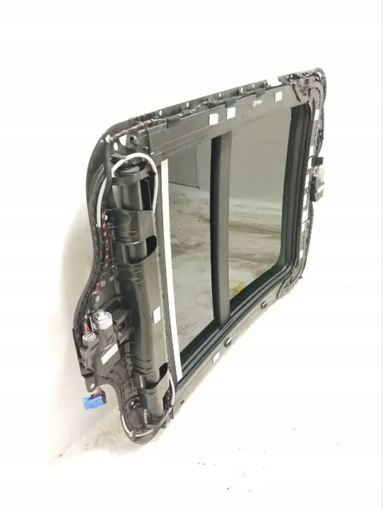 Maserati Levante Schiebedach OEM 06700753880 - Komplett image 9