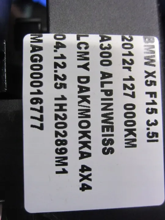 BMW X5 F15 Achter Kofferbak Rolgordijn OEM 51477402708 image 9