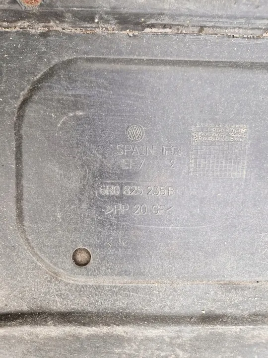 DPA Motorhuv 6R0825235B image 3