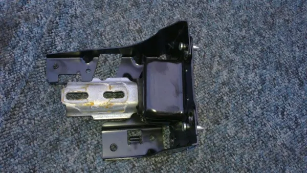 Moottorin tuki OEM 1813 L2 Citroen C3 II 1.2 VTi image 2
