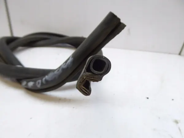 A6 C5 97-01 Junta de Compartimento do Motor 4B0823731C image 2