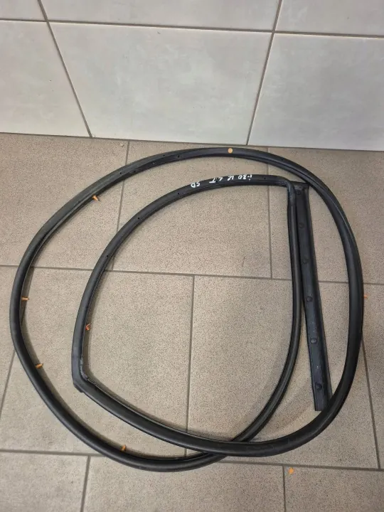 OEM ODO9424 Vänster bakdörrtätning Hyundai i30 II image 2