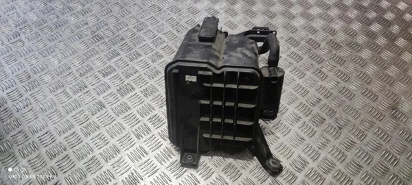 Filtro de carbón Porsche Cayenne OEM 7L0201801 image 4