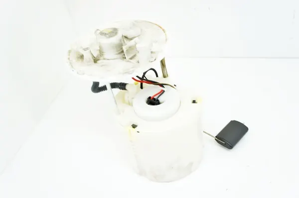 Bomba de Combustível Hyundai Elantra VI 1.6i 31110-F2100 image 2