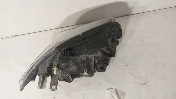 Farol dianteiro esquerdo BMW 1 E81 E87 image 5