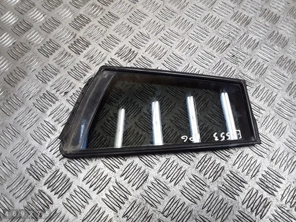 Nissan Leaf oven lasi OEM e643r007953 - Käytetty image 2