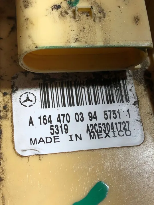 Mercedes-Benz ML W164 Bränslepump OEM A1644700394 image 4
