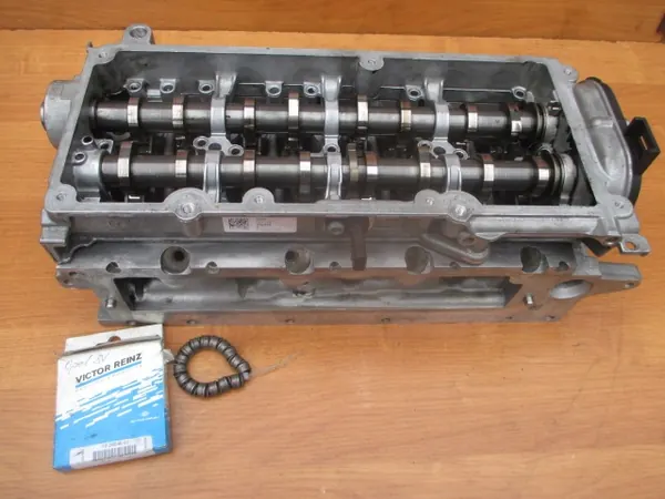 VW AUDI A4 1.6 2.0 TDI Cilinderkop 04L103373E 04L103064F image 8