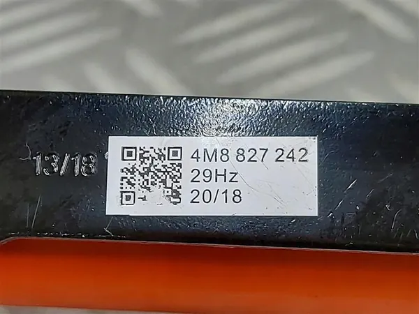 Peso do porta-malas traseiro Audi Q8 SQ8 4M8827242 2018- image 3