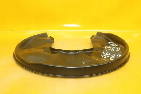 Protetor de Freio Traseiro Direito Audi A6 S6 C6 4F0615612 image 4