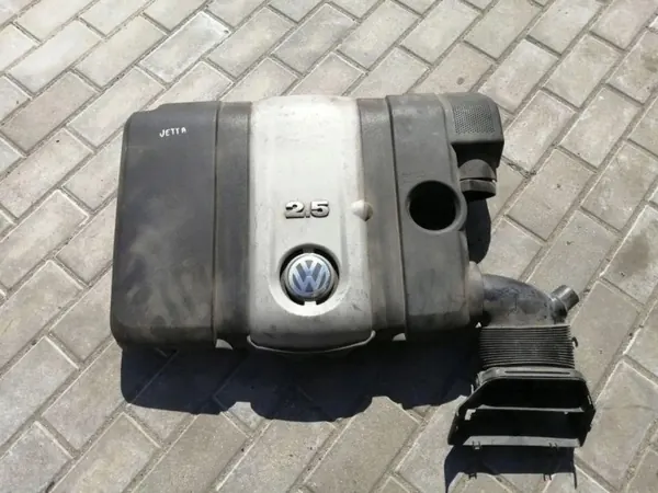 Cubierta motor VW OEM 07K129601C 2.48L gasolina image 2