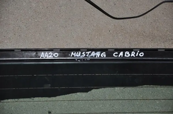 Vitre arrière OEM FR3B7642004A pour Ford Mustang 2016 image 4