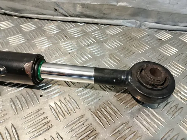 Cilindro elevador cabine MAN TGA OEM 6124 - Usado image 10