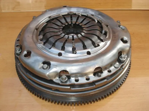 OPEL MOKKA X 1.4 Turbo Kytkin M32 6-Vaihteinen 55599020CB LUK image 2