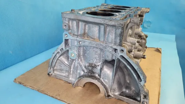 Bloco Motor Mitsubishi OEM BLOK 4N14 - Usado image 4