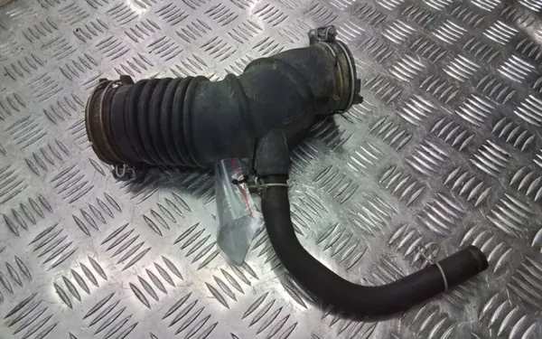 Inlaat Toyota Yaris IV 1.5 OEM 17880-K0030 Gebruikt image 2