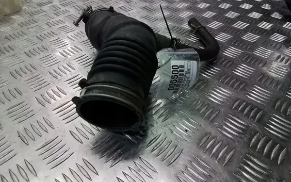 Inlaat Toyota Yaris IV 1.5 OEM 17880-K0030 Gebruikt image 3