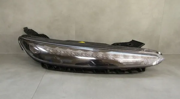 Faro Delantero Hyundai Kona OEM 92208J9500 LED DRL image 2