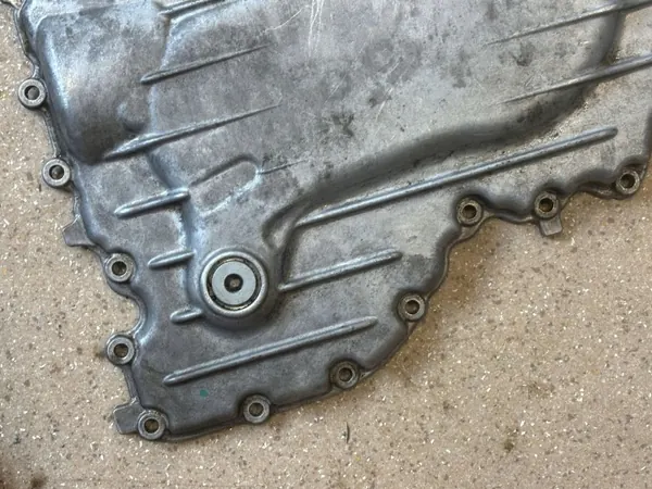 Pieza motor BMW M5 F90 usado OEM 7852328 image 3