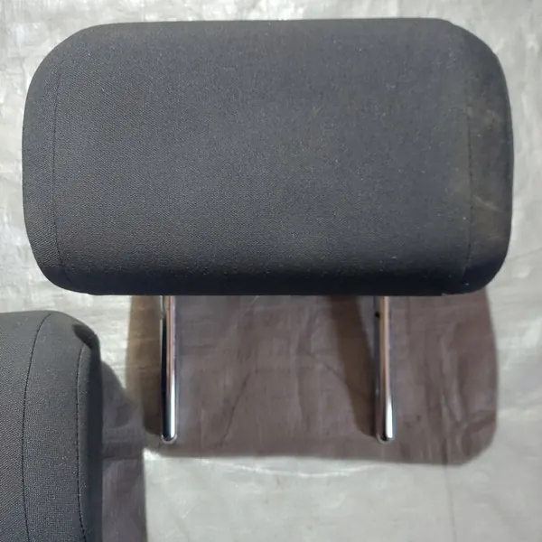 OEM Zagłówki tylne PASSAT B8 - Rücksitzlehnen-Set image 4